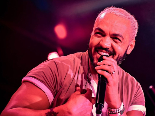 Belo é preso por fazer show em escola no Rio de Janeiro