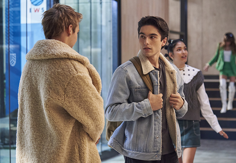 Rebelde Netflix: confira seis fotos inéditas da série musical!