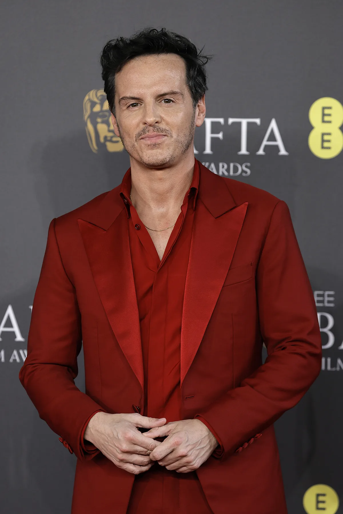 Repórter constrange Andrew Scott com pergunta sobre Barry Keoghan