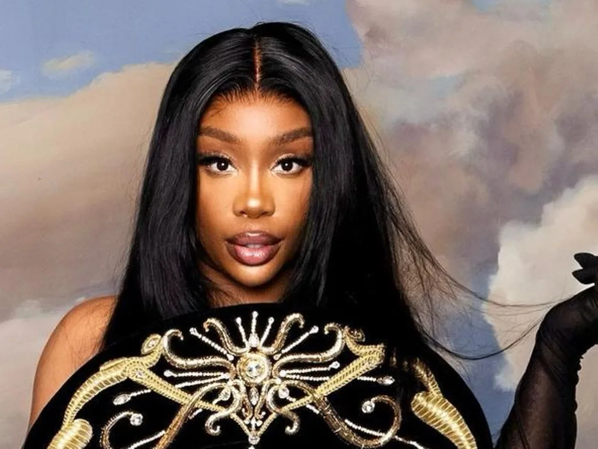 SZA é o momento nos EUA e lidera paradas de singles e de álbuns