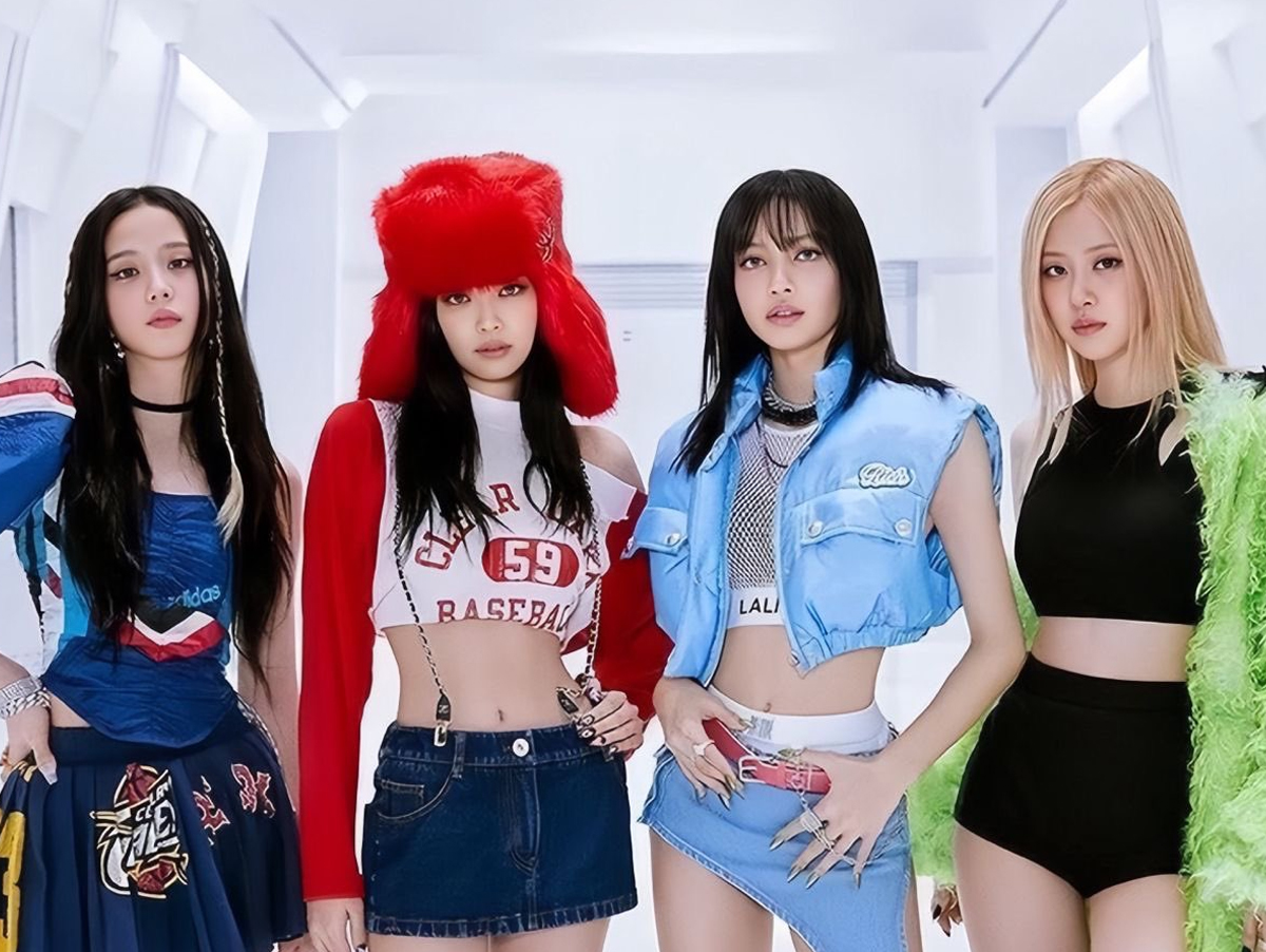 Qual álbum solo das membros do BLACKPINK vendeu mais nos EUA?