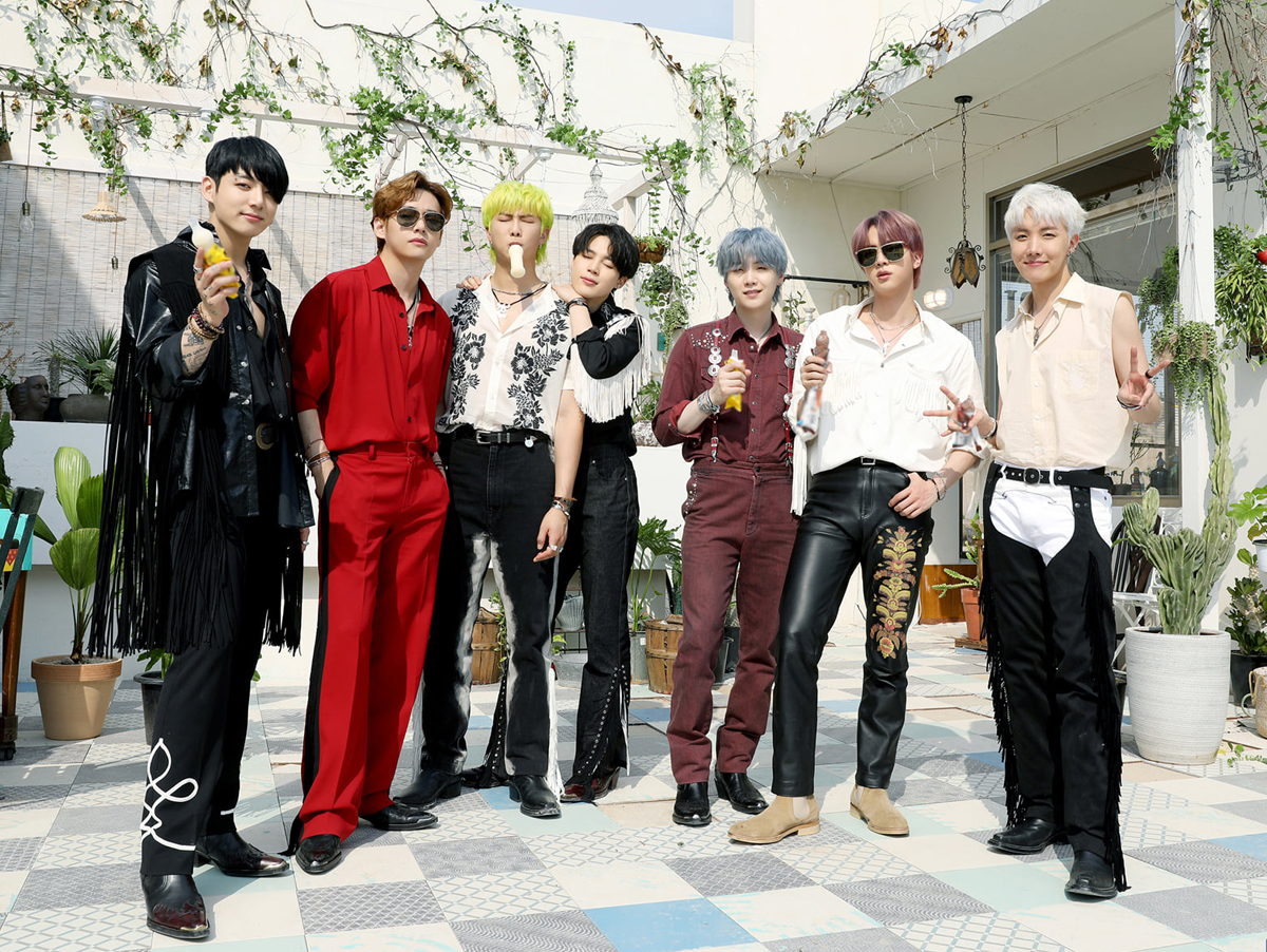 BTS anuncia dois novos projetos para abril