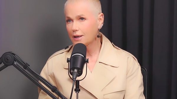 Xuxa explica aposentadoria da nave em turnê: "querem me ver de chuquinha"