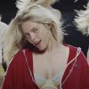 Reneé Rapp alfineta "A Vida Sexual das Universitárias" em novo single
